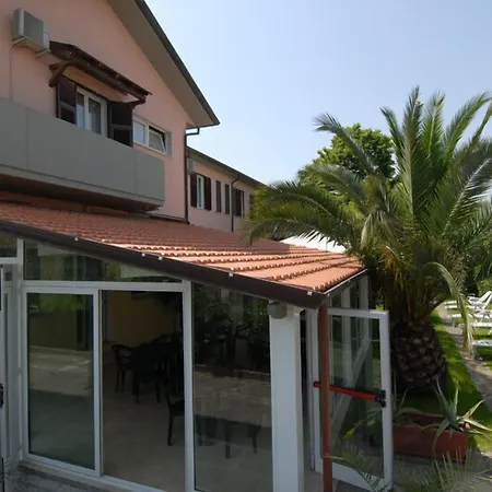 Patrizia Hotel Marina di Massa
